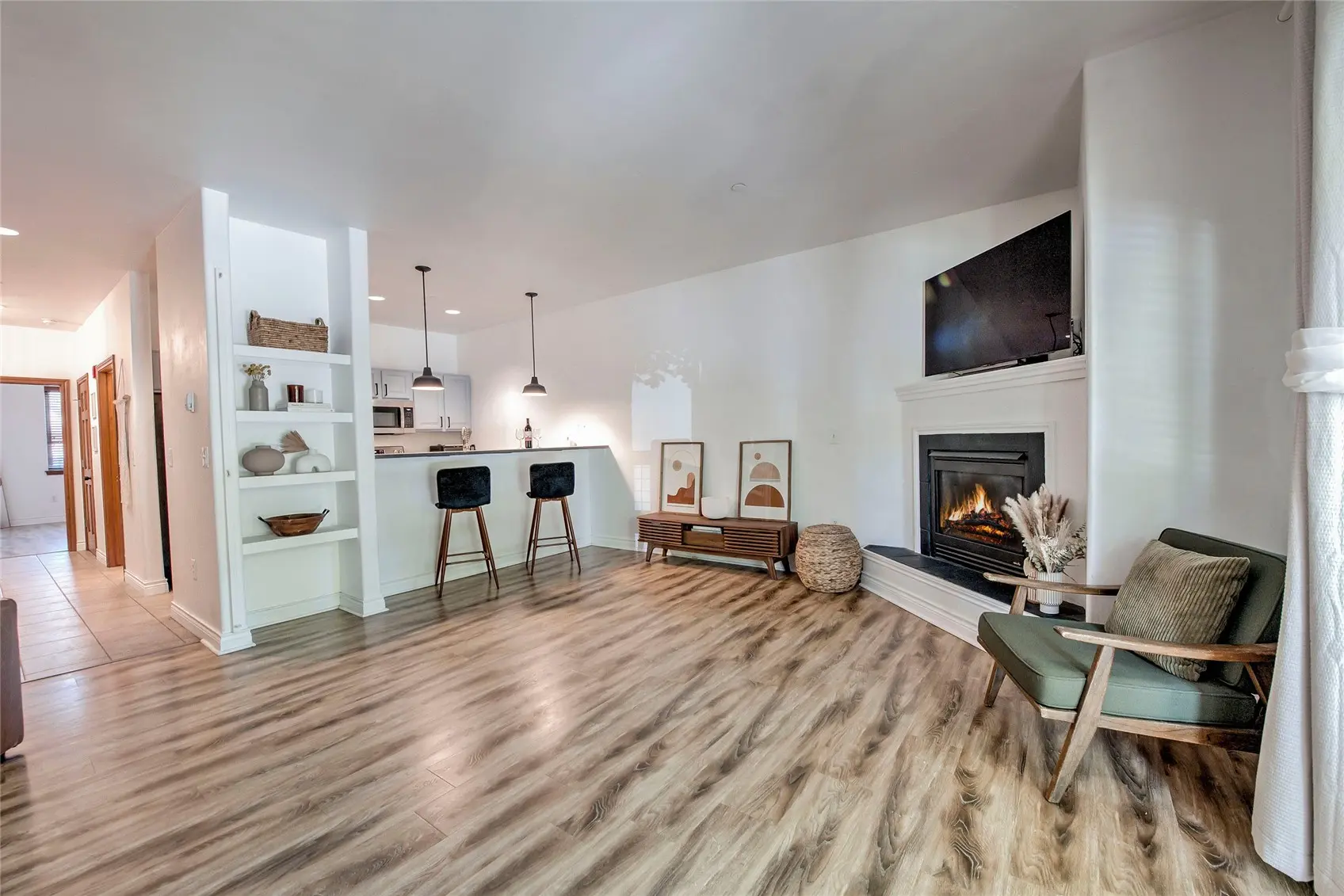 801 Lakepoint Drive B17, Frisco