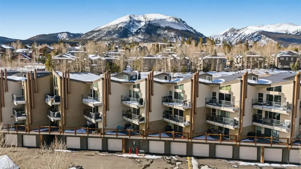7124 Ryan Gulch Road 204, Wildernest