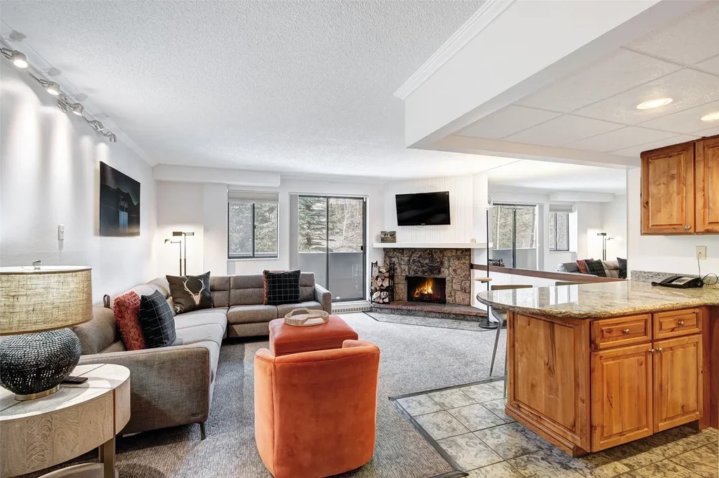 631 Village Road 31460, Breckenridge