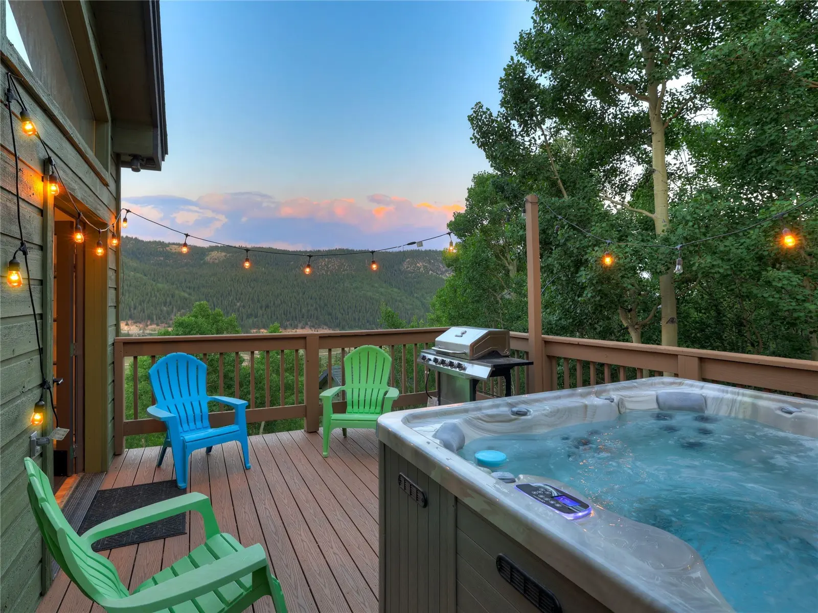 1095 Quartzville Road, Alma