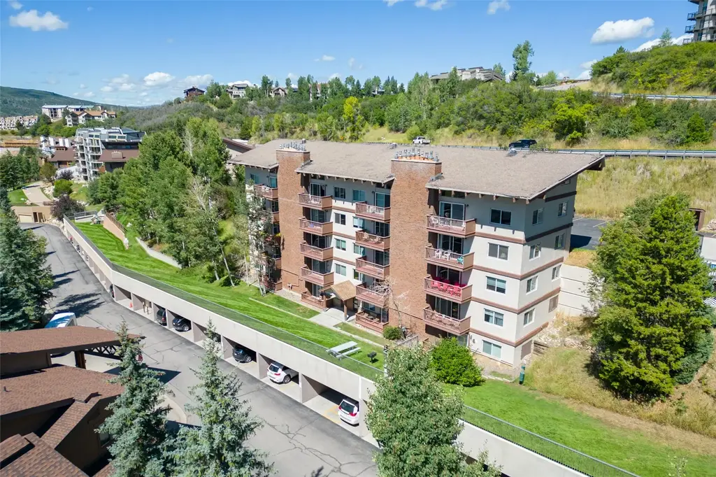2215 Storm Meadows Drive 110, Steamboat Springs
