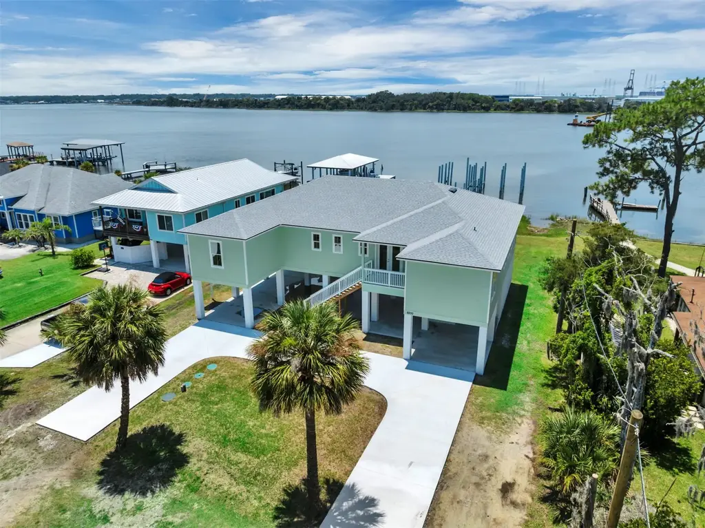 6030 Heckscher Drive, Jacksonville
