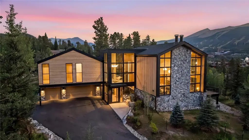 212 Wellington Road, Breckenridge