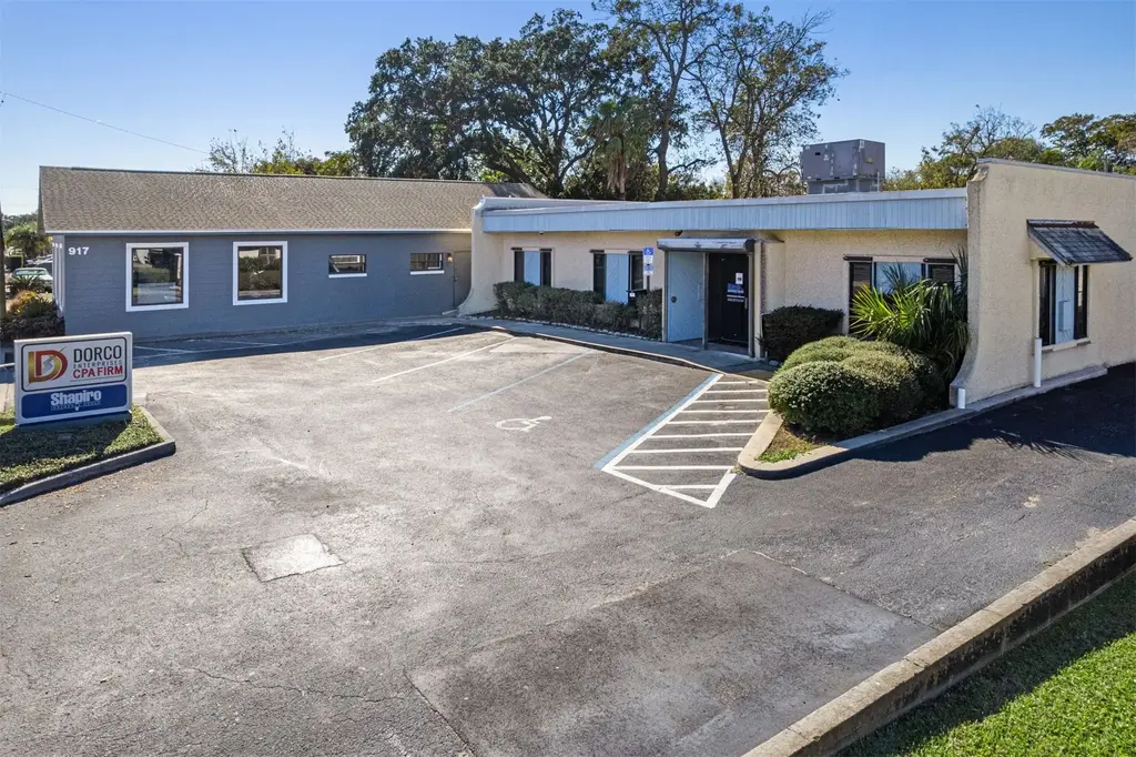 S 911 8th Street, Suite B, Fernandina Beach
