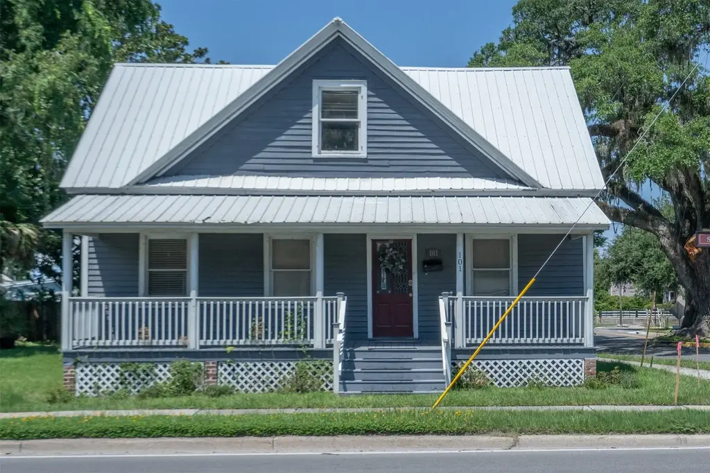 S 101 8th Street, Fernandina Beach