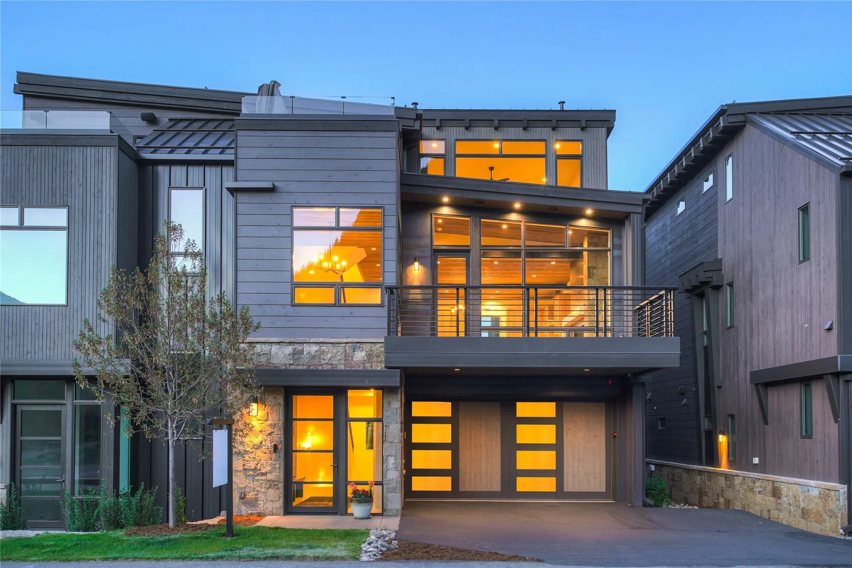 S 318 2nd Avenue, Frisco