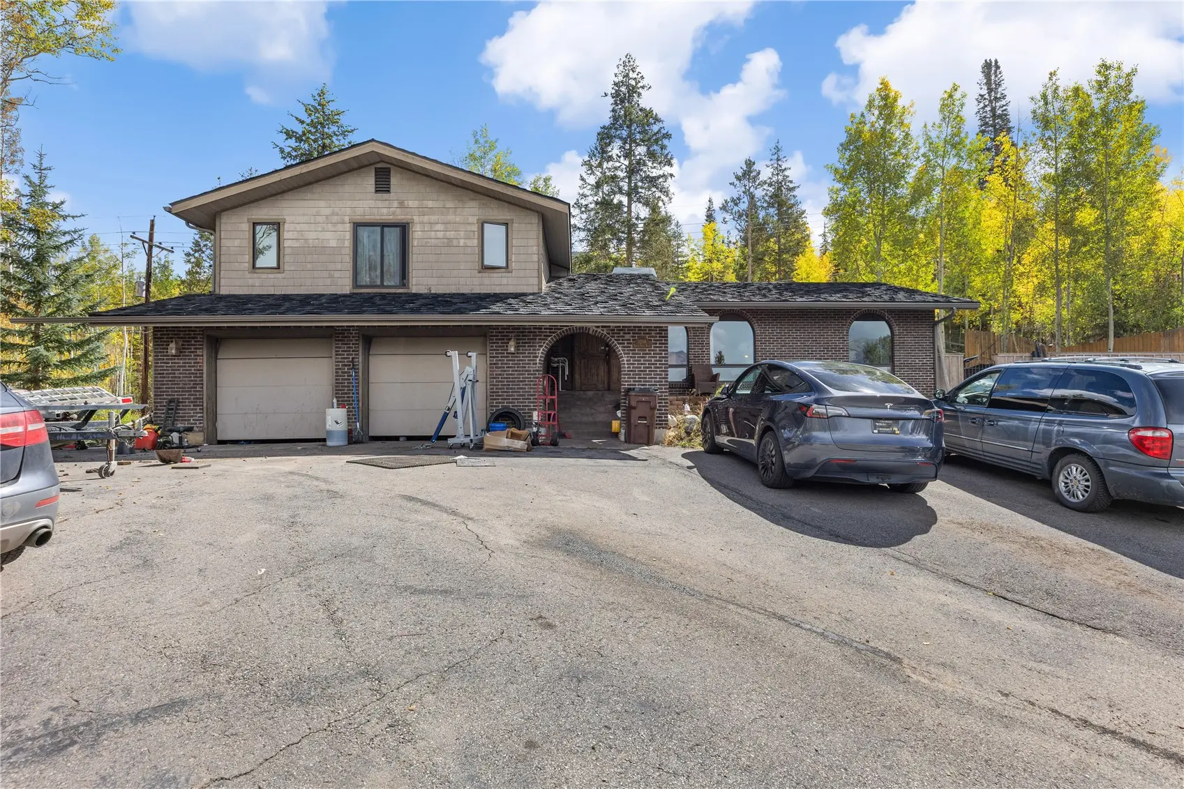 208 Deer Path Road, Dillon
