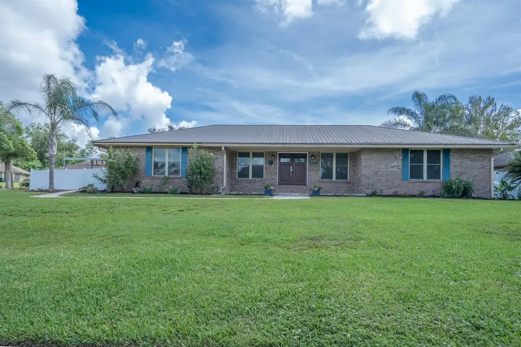 377 Foxridge Road, Orange Park