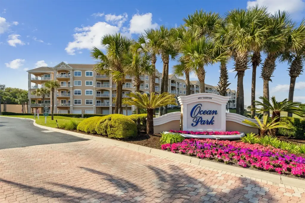 403 Tarpon Avenue 205, Fernandina Beach