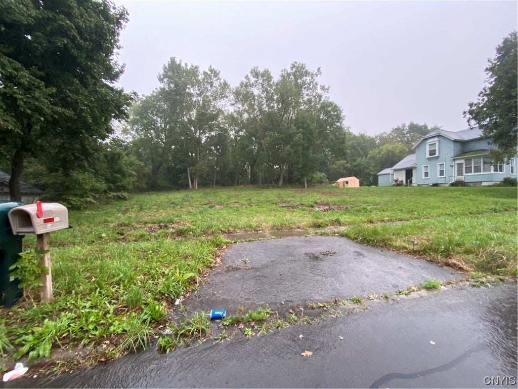 Photo of Listing #S1498361
