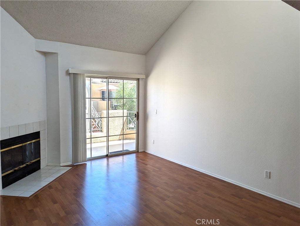 23633 Del Monte Drive # 272, Valencia Property Listing: MLS® #SR23181018