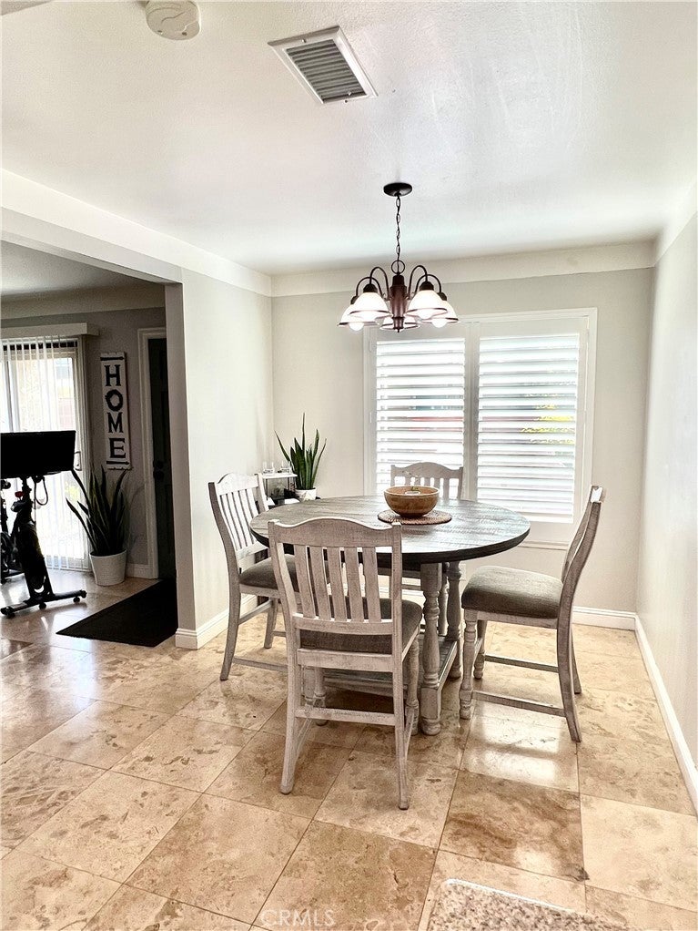 Photo of Listing #OC23130494