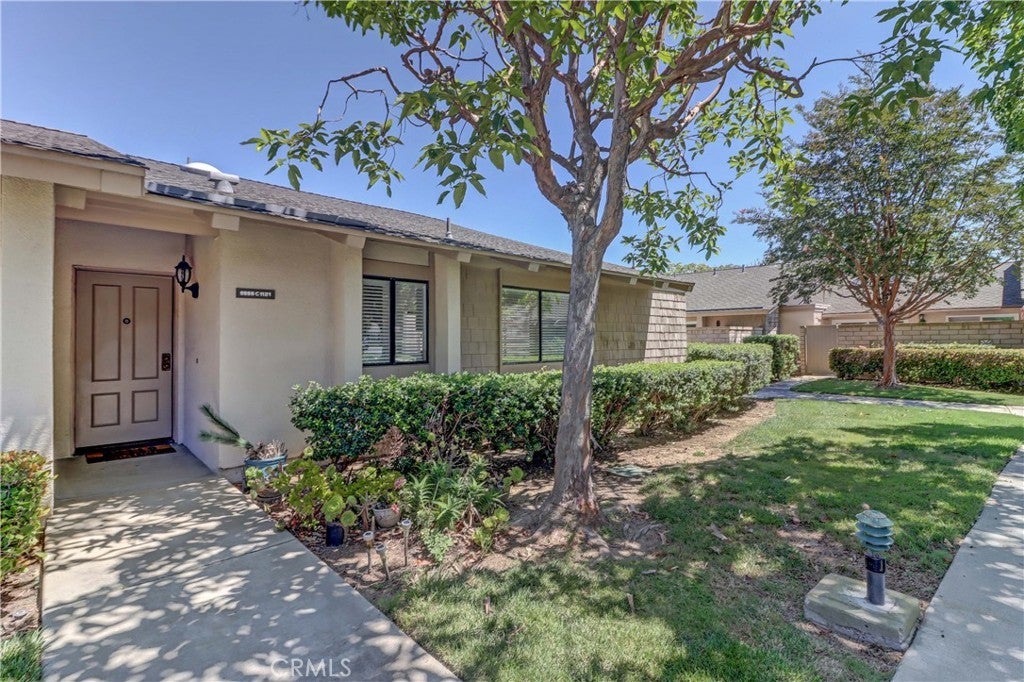 Photo of Listing #OC23180038