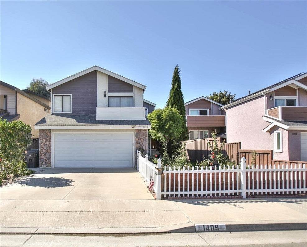 Photo of Listing #OC23196463