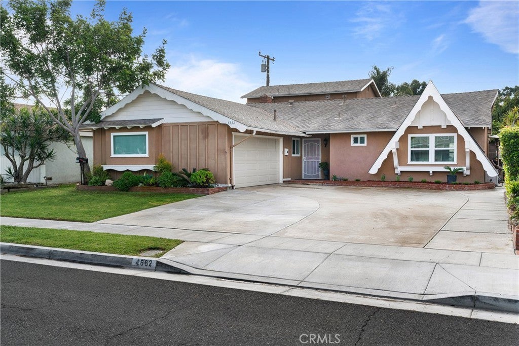 Photo of Listing #OC23221104