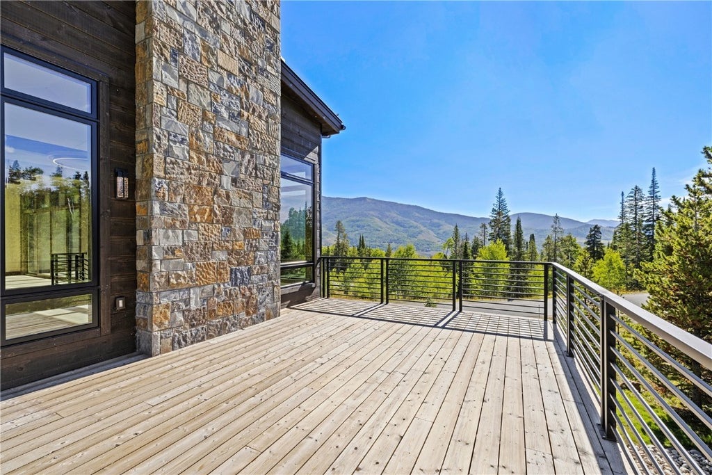 EAGLES NEST GOLF COURSE SUB 550 Two Cabins Dr SILVERTHORNE Property