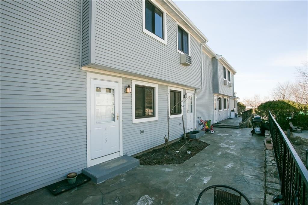 Rhode Island Condo Listings RI Waterfront Condominiums for Sale