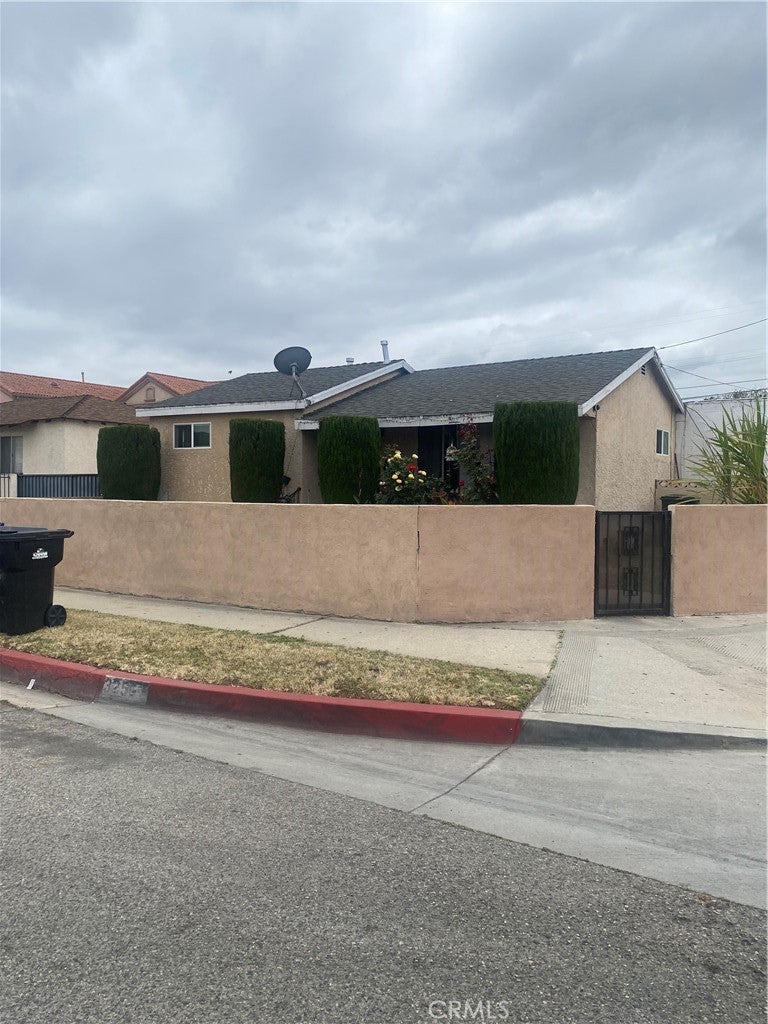 13406 Lemoli Avenue