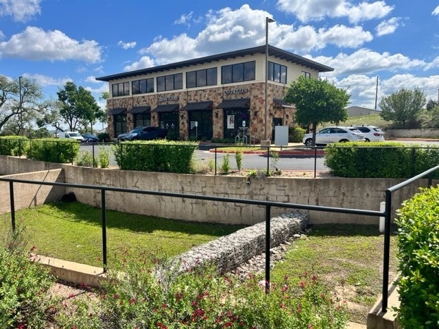 Photo of Listing #9311597