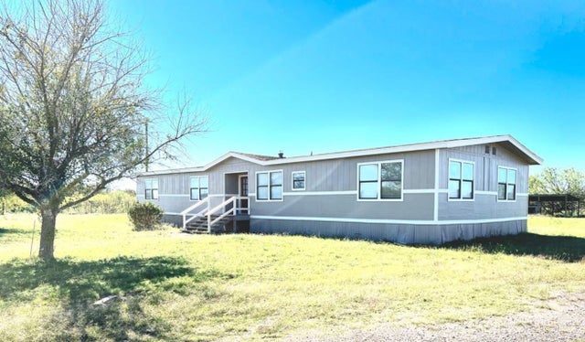 18425 Blake Manor Road, Manor