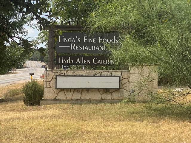 500 Fm 2325, Wimberley