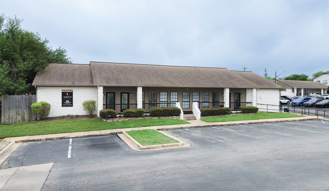 Photo of Listing #8619049