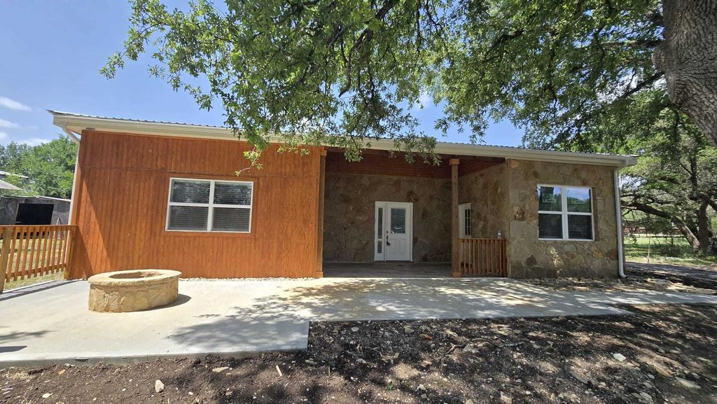 305 Remuda Drive, Liberty Hill