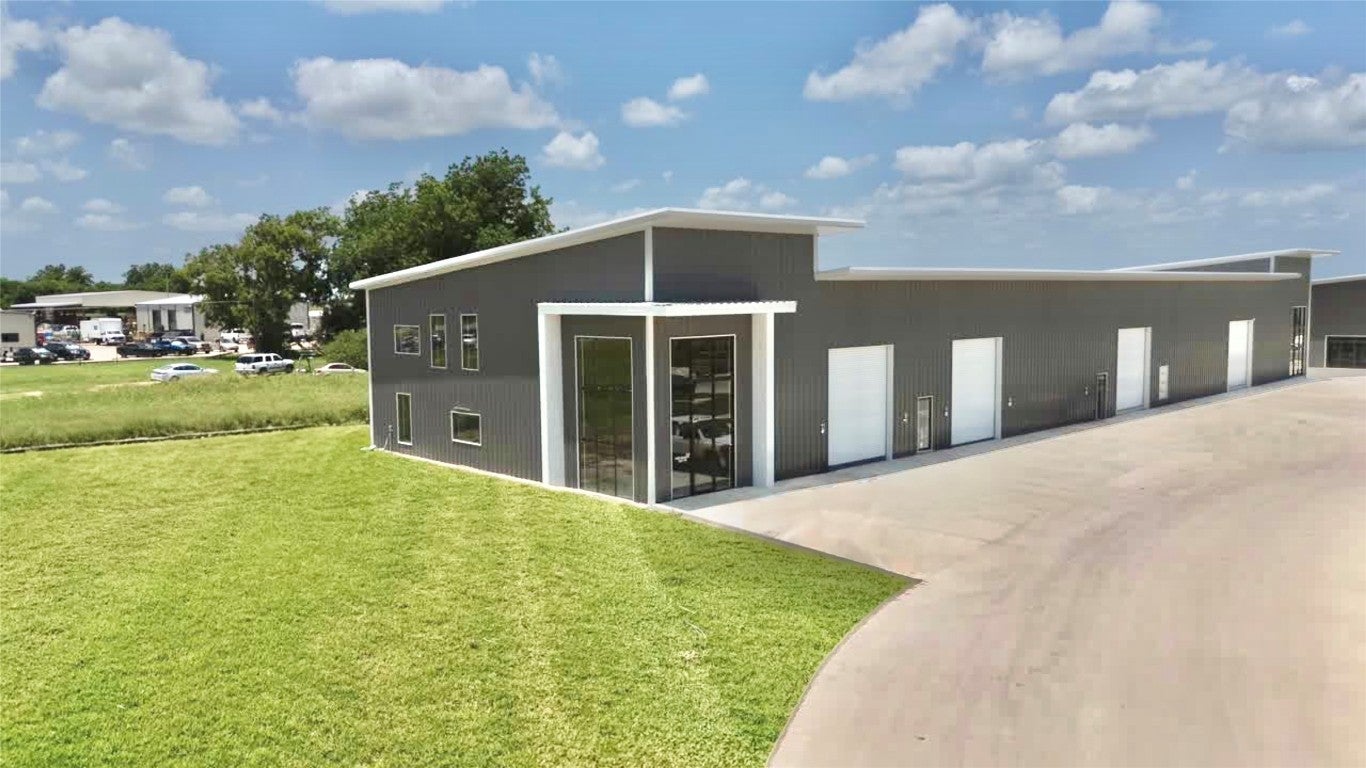 Photo of Listing #6135258