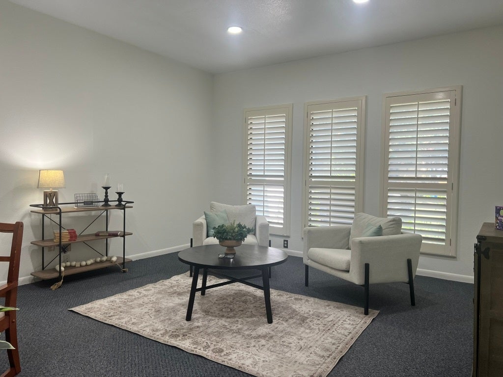 Photo of Listing #8950925