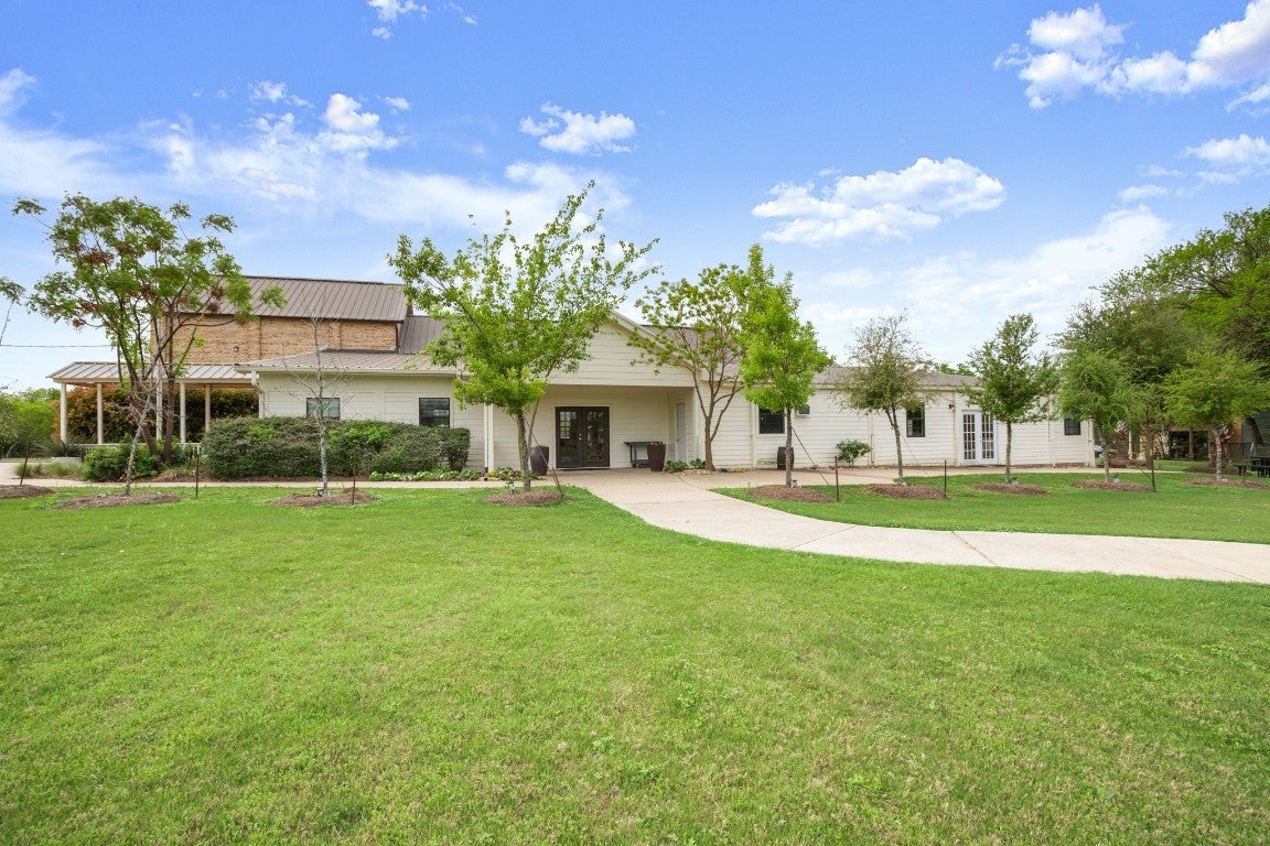 Photo of Listing #9584826