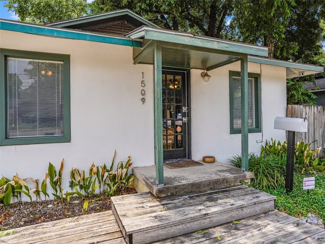 1509 W Koenig Lane, Austin