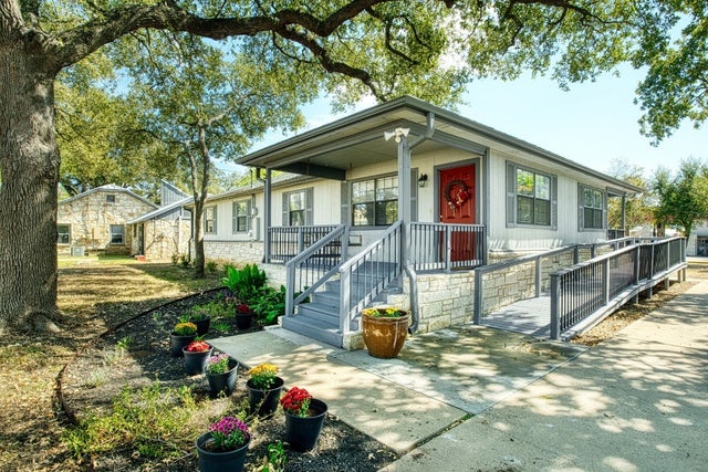 403 W Anderson Avenue, Round Rock