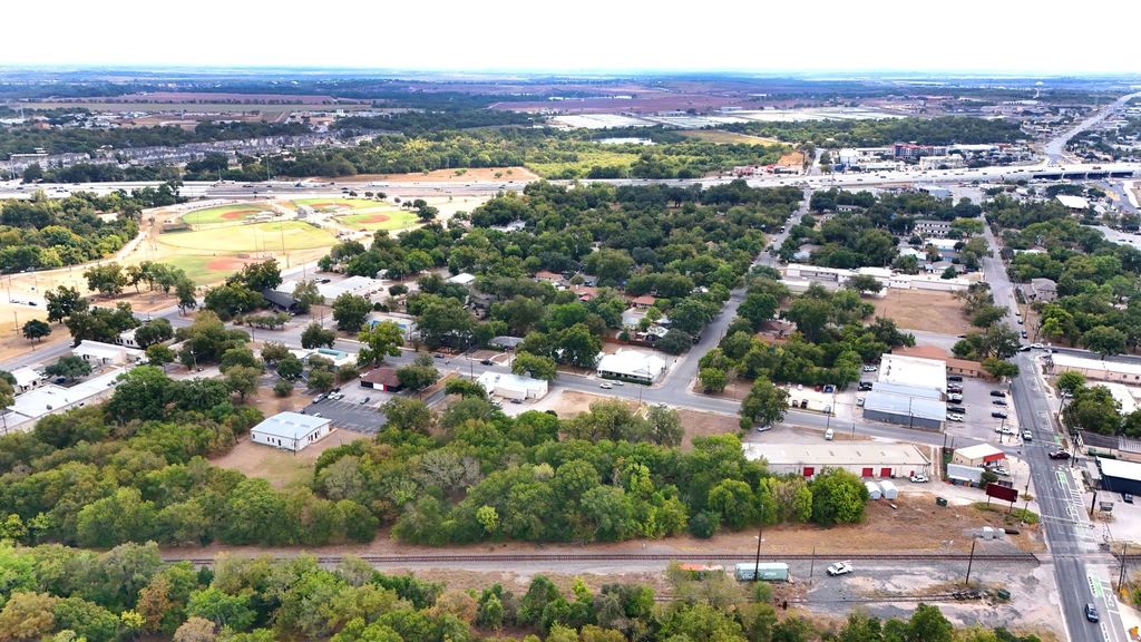 215 Cheatham Street, San Marcos
