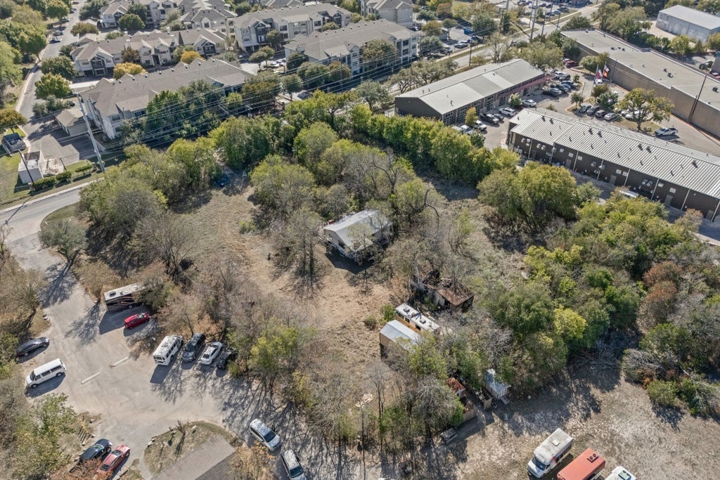 612 Ralph Ablanedo Drive, Austin