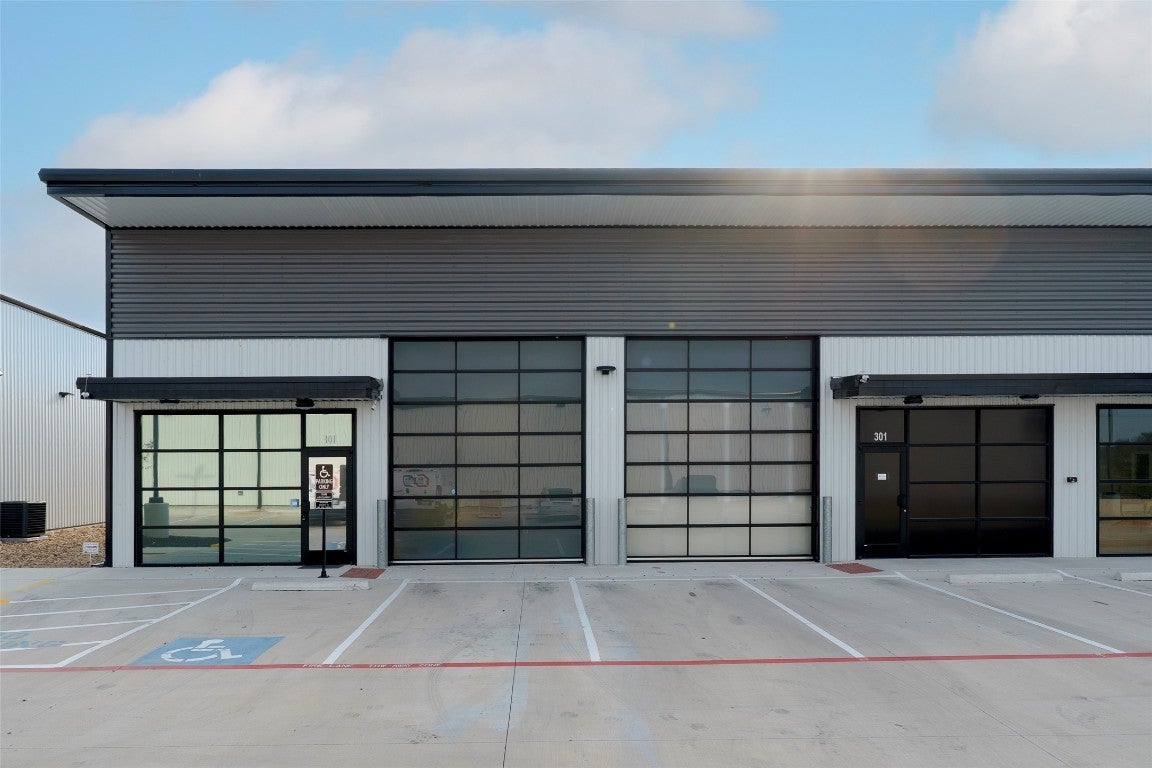 Photo of Listing #9769799