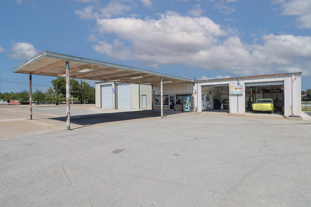 Photo of Listing #8479231