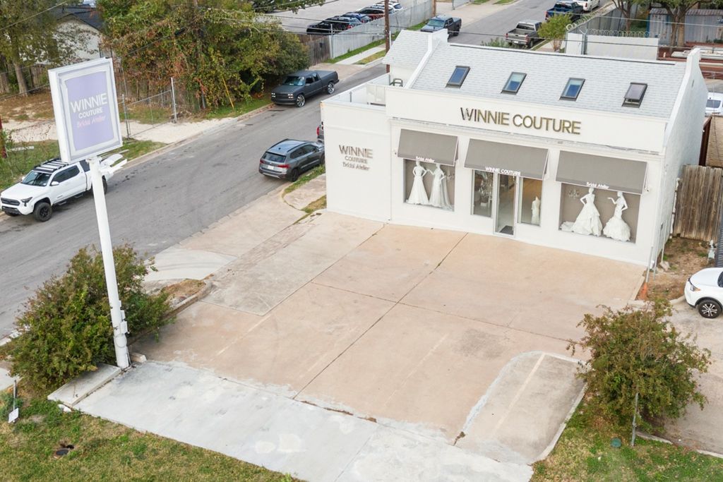 7700 N Lamar Boulevard, Austin