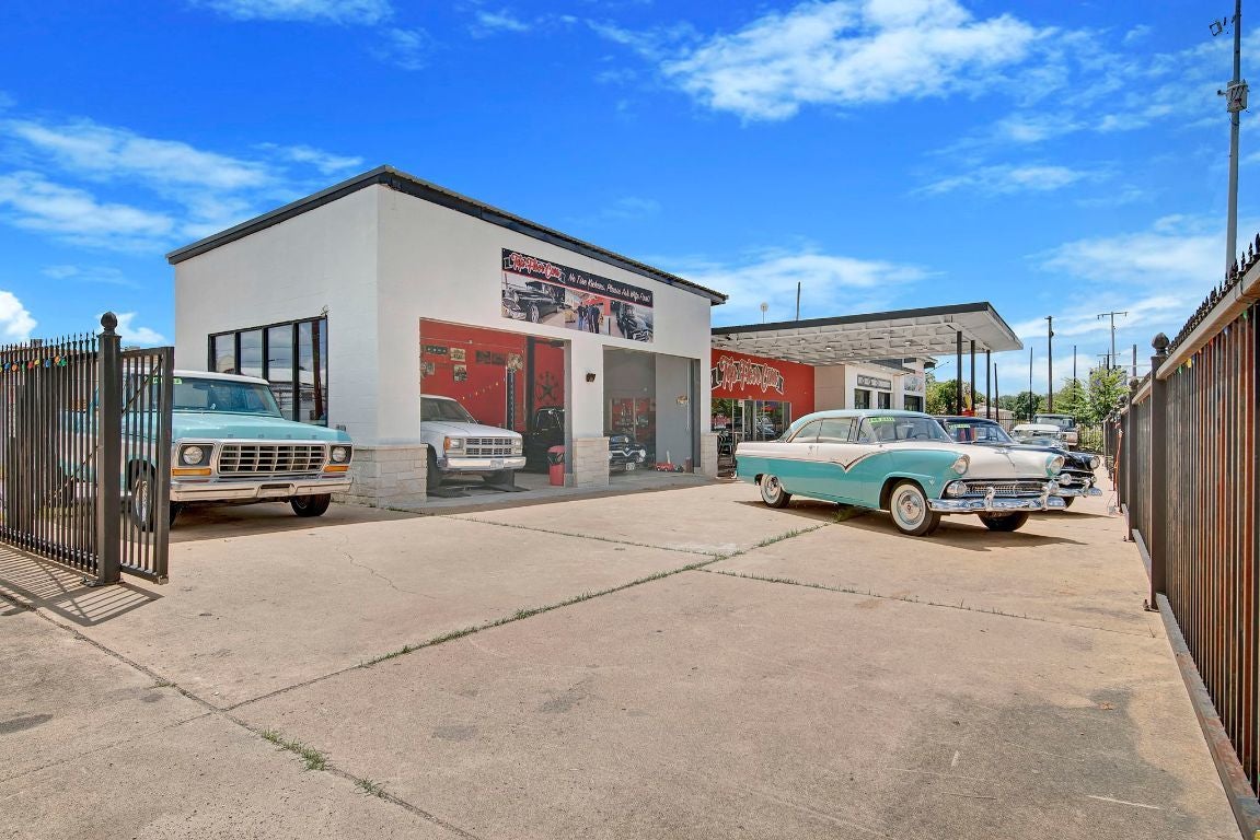 Photo of Listing #3368776