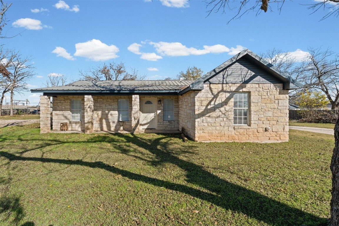 Photo of Listing #5766396