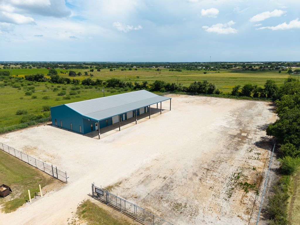 945 Huser Boulevard, Schulenburg