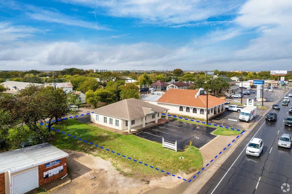 107 N Highway 183, Leander