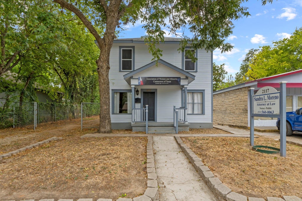 2117 E Cesar Chavez Street, Austin