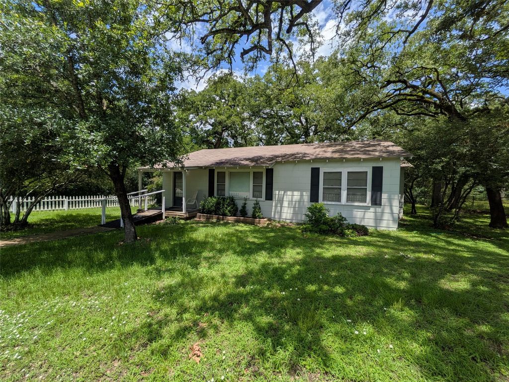 9278 N Highway 77 Highway, Lexington