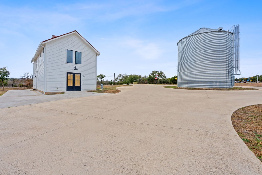 1006 Frost Avenue, Driftwood