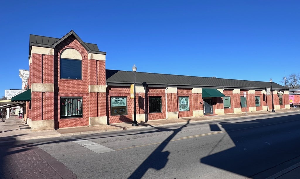 702 Chestnut Street 107, Bastrop