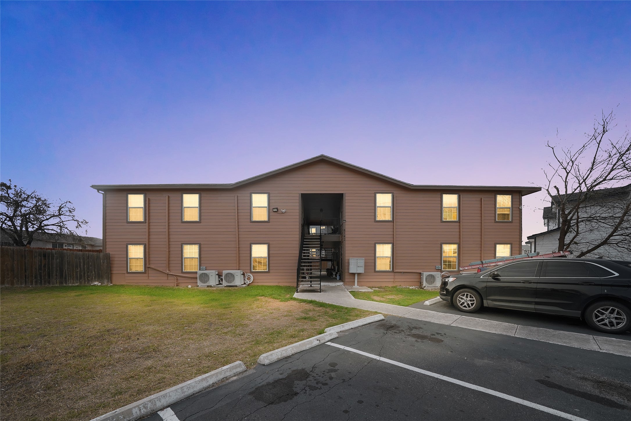 Photo of Listing #3839321