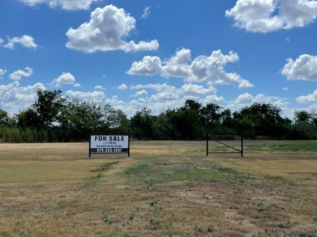 3101 Fm 973, Taylor