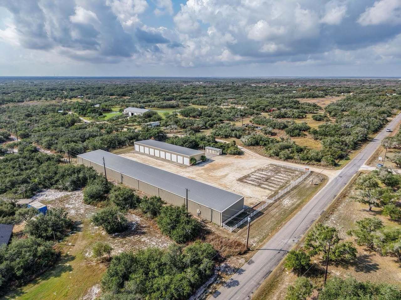 Photo of Listing #3825195