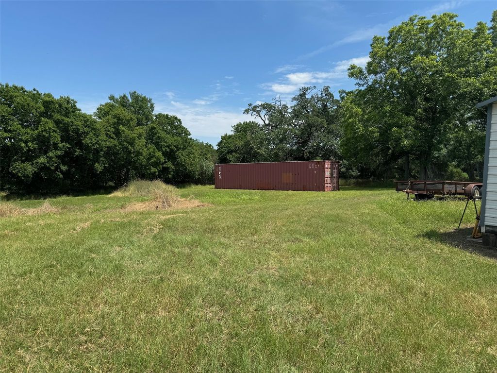 1620 N Pecos Street N, Lockhart