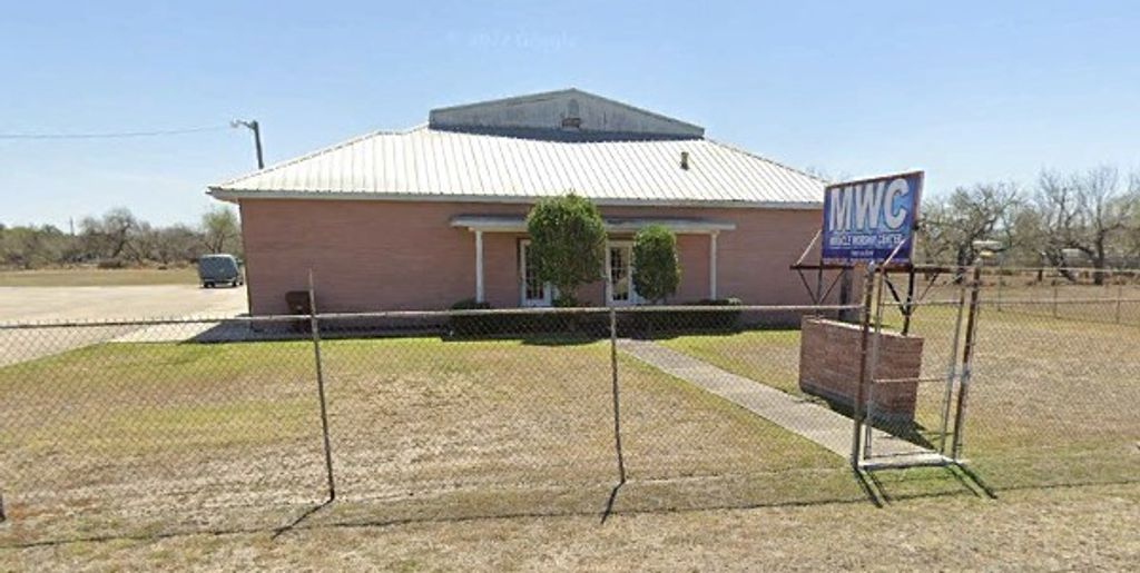 1111 E Avenue D Avenue, Kingsville